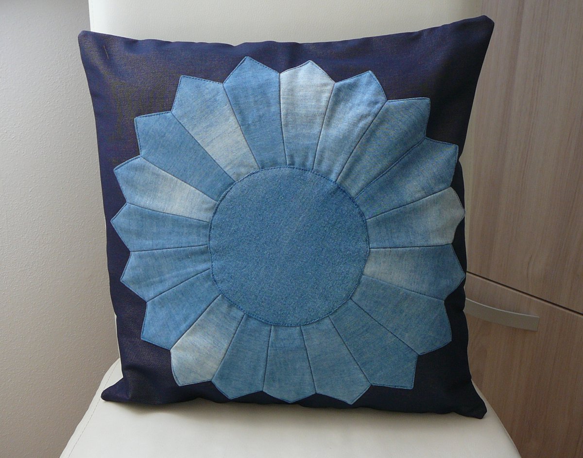 Riflový povlak na polštář.