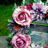 Věnec se starorůžovými růžemi, poupaty a bedrníčkem_35 cm