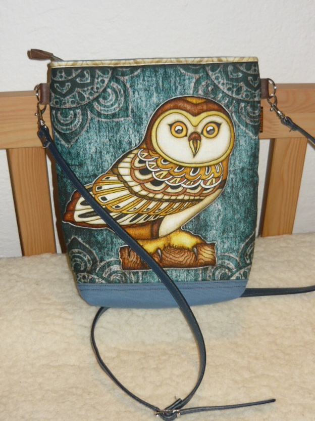 Kabelka se sovou
