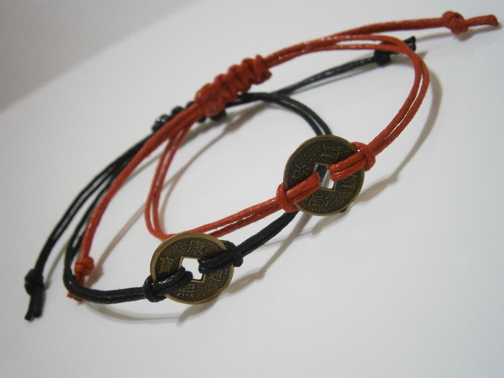 Náramek s Čínskou mincí 