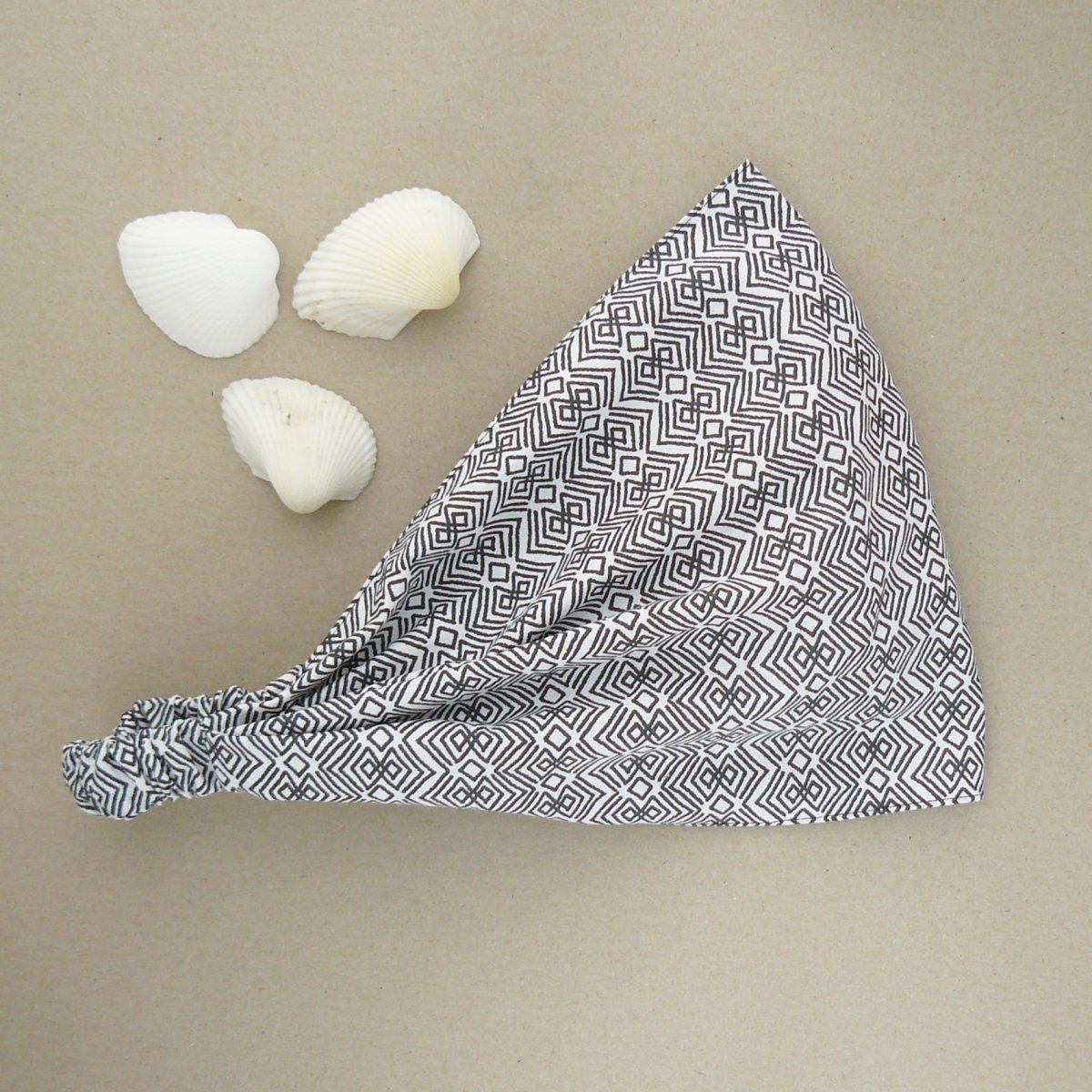 Látkový šátek - geo vlny