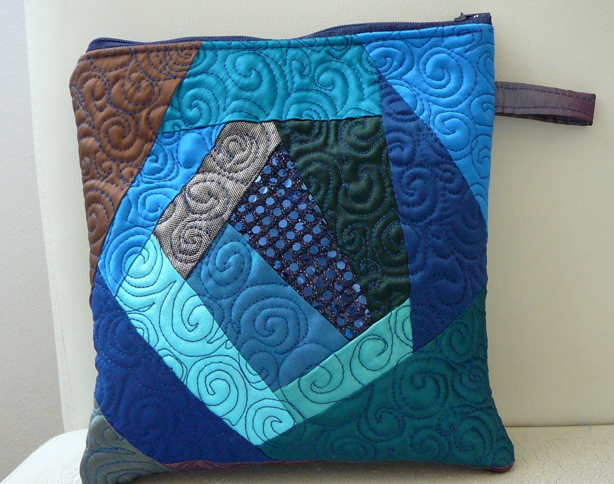 Prošívaná taštička.