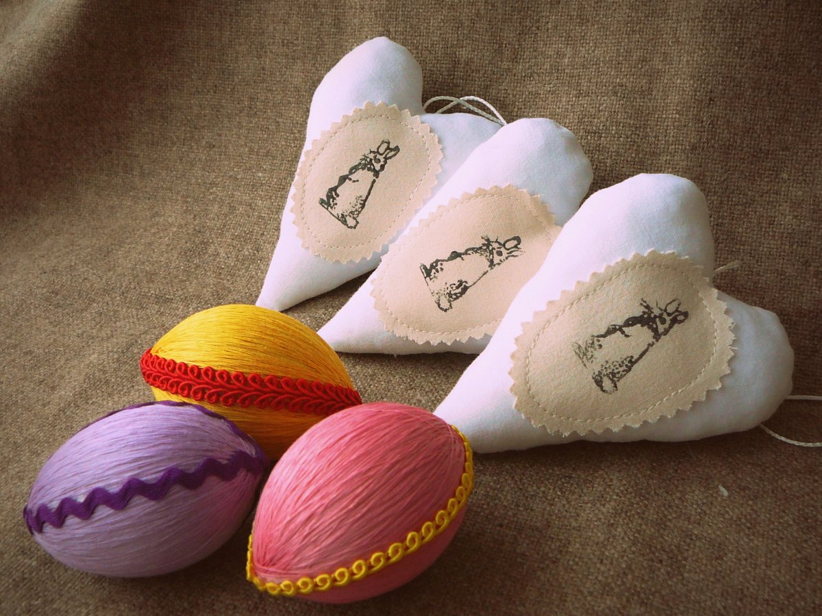 Dekorační velikonoční srdíčko