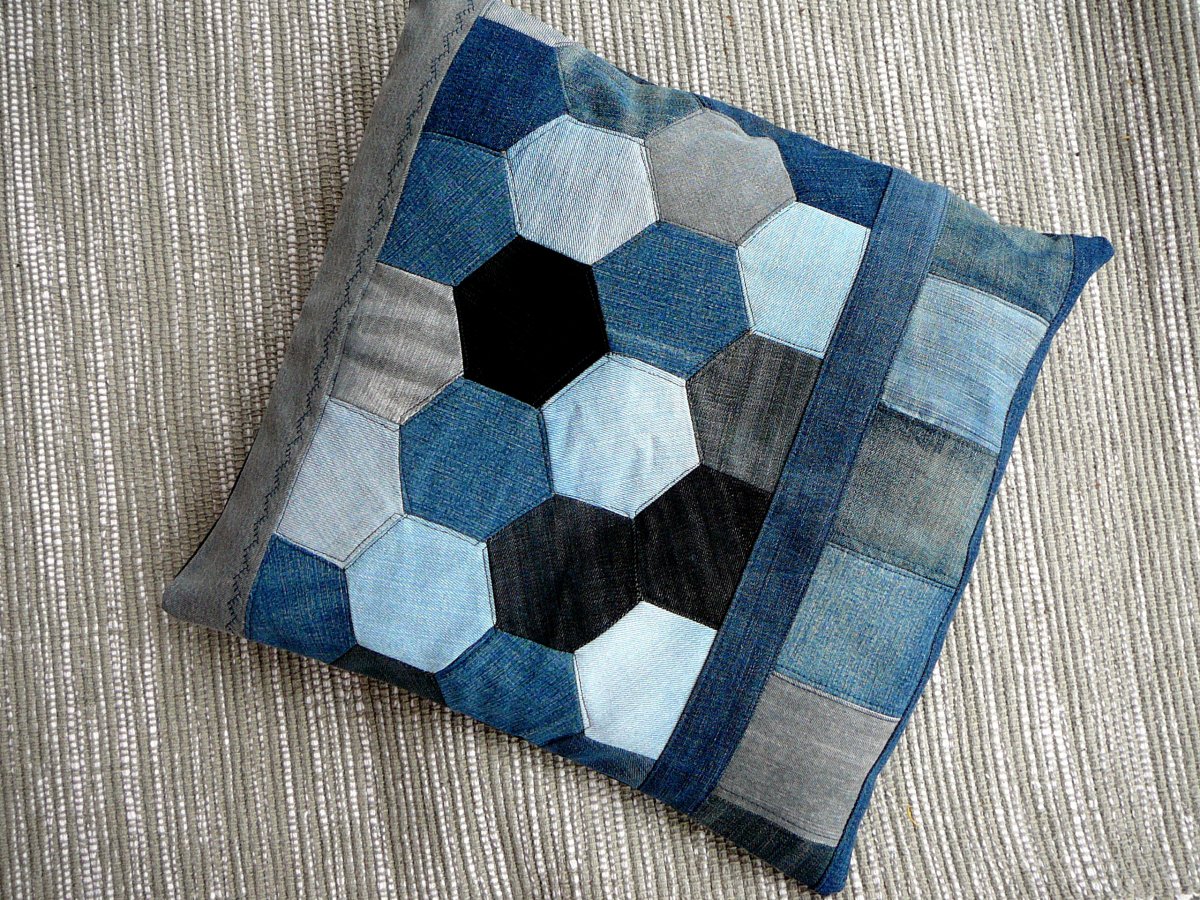 Riflový povlak na polštář.