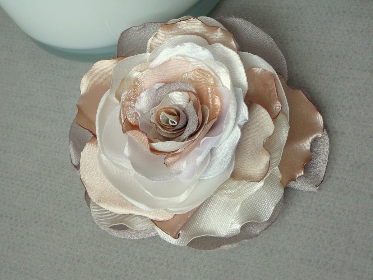 Růže v pastelových barvách