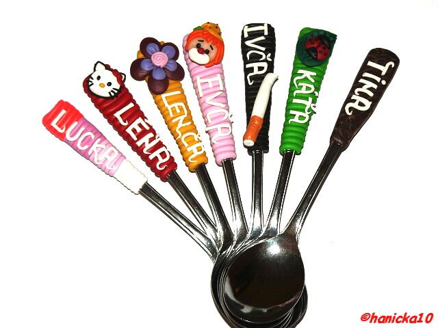 Sada lžiček se jmény a miniaturami