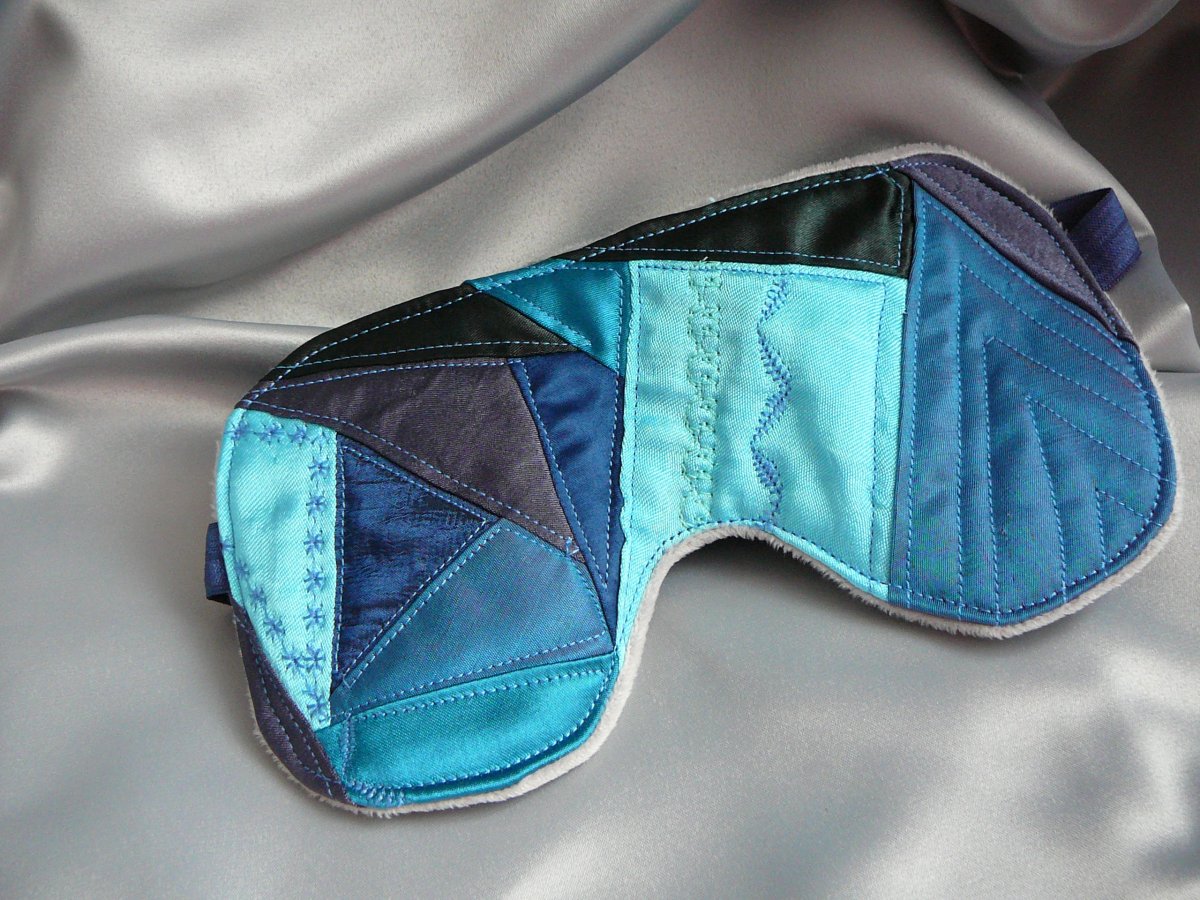 Maska na spaní . 