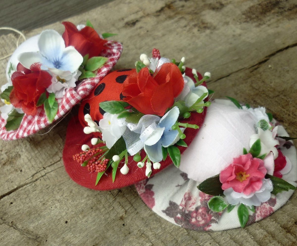 kloboučky s vůní červená varianta)