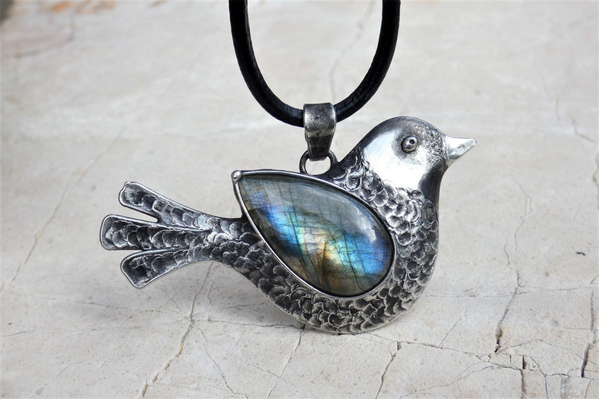 Ptáček - náhrdelník s labradoritem