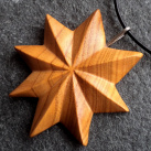 Dřevěný šperk - hvězdička