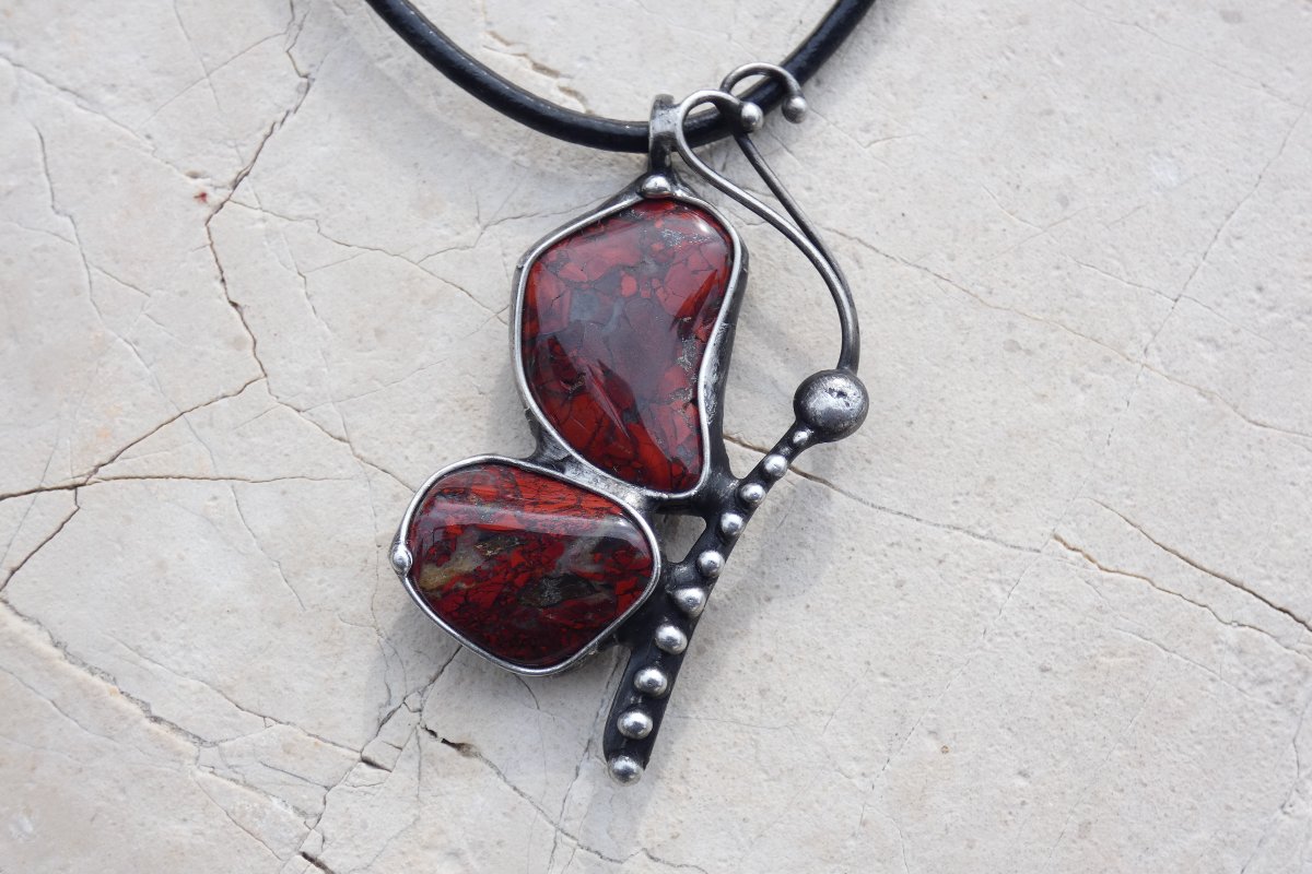 Motýlek - jaspis brekcie