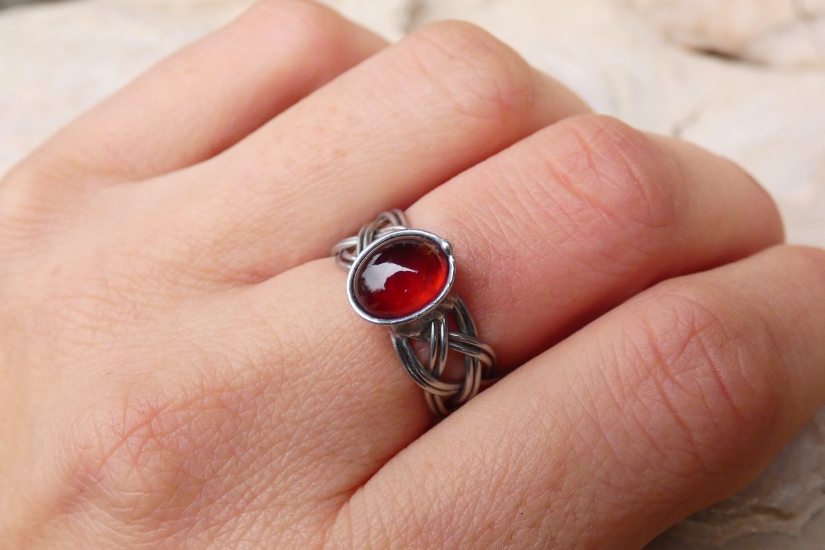 Granátový prsten - nerez,stříbrocín