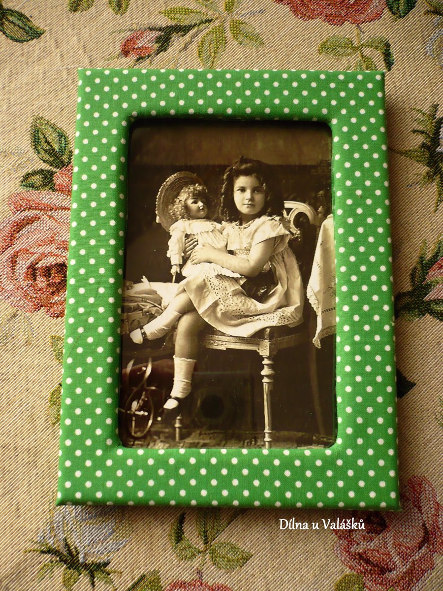 Fotorámeček látkový - zelený puntík