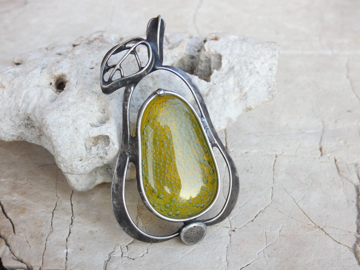 Hruška - brož,fusing.sklo