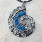 ..filigránová ulita s acháty..-cínovaný náhrdelník