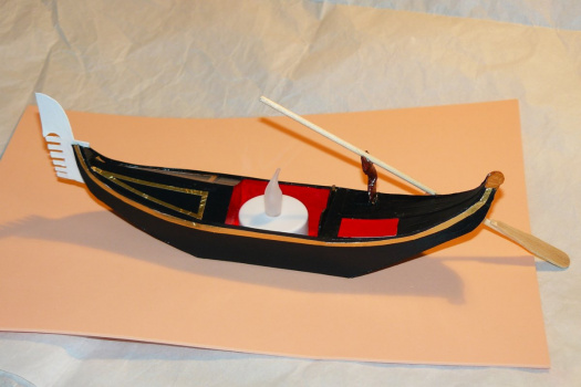 Gondola dekorace svícen