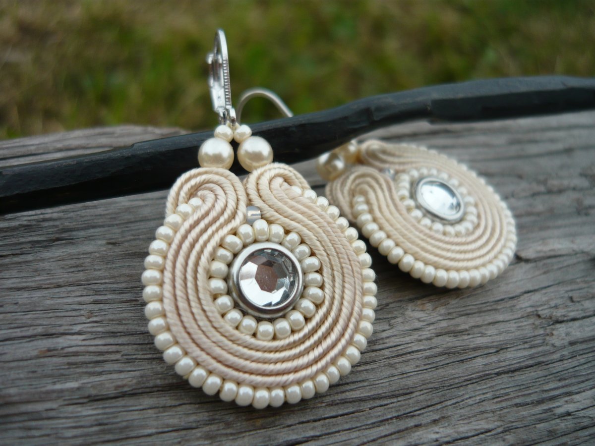 Soutache Náušnice Ivory Love mini