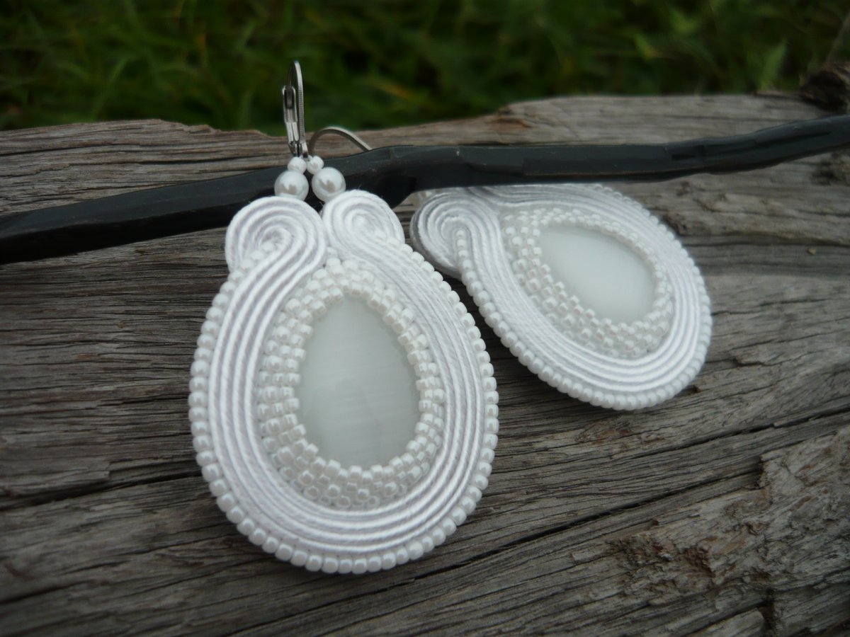 Soutache náušnice Pearl White Tears