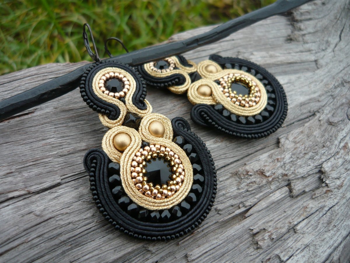 Soutache náušnice Luxury Black&Gold
