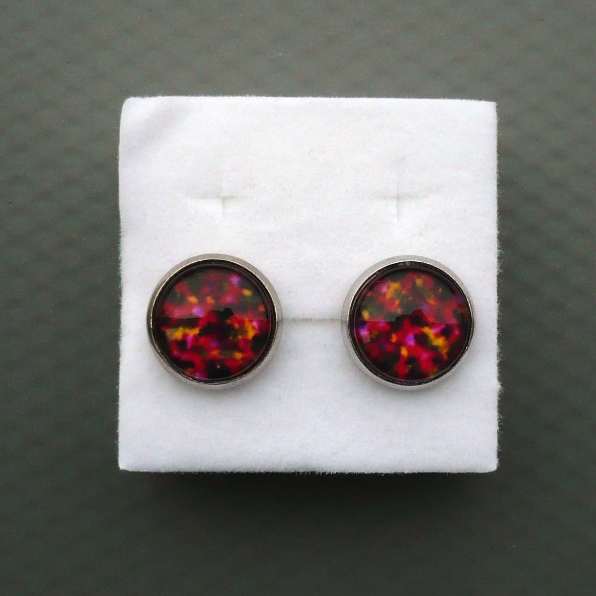 Barevné do červena - náušnice pecky