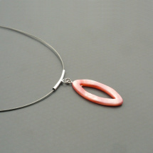 Perleťový náhrdelník - růžový oválek
