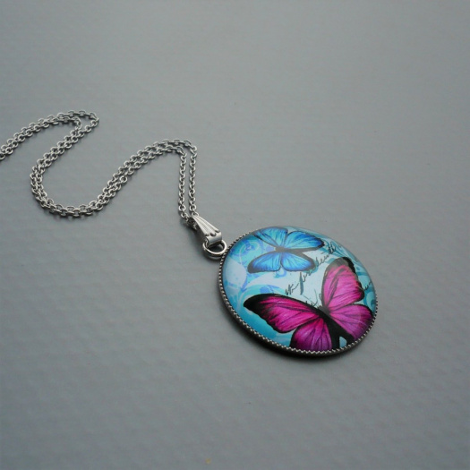 Dvoumotýlkový pink blue přívěsek na nerez řetízku