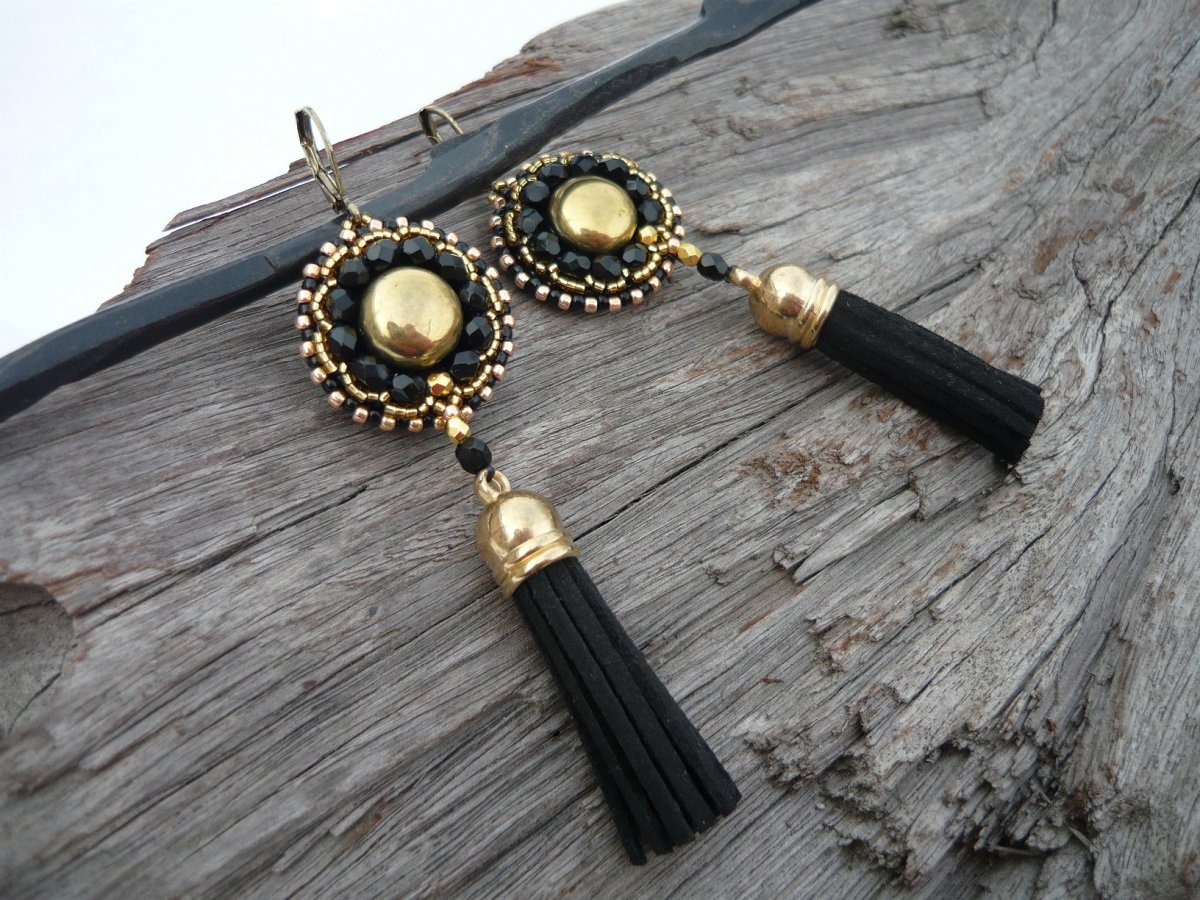 Korálkové náušnice střapcové Luxury Black&Gold