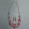 Červenočerný třířadý náhrdelník s náušnicemi-delší