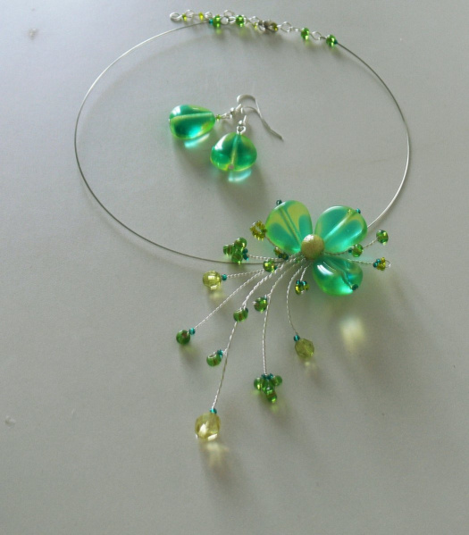Dámské šperky-zelený vodopád