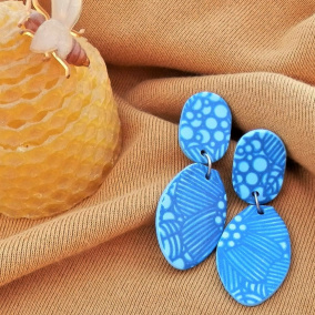 Až vylétnou včelky