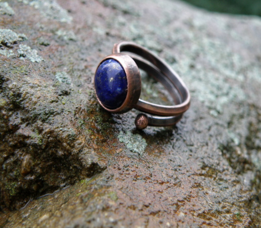 Měděný prsten -lapis-lazuli