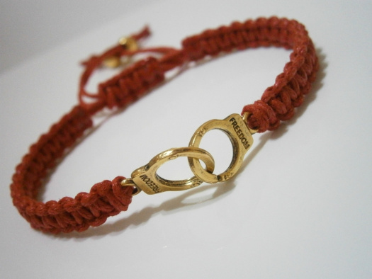 Kabbalah - Náramek "Pouta" - červenozlatý(macramé)