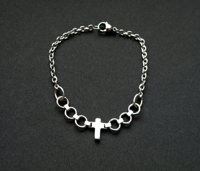 Náramek nerezový s křížkem