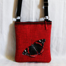 malá crossbody-motýl