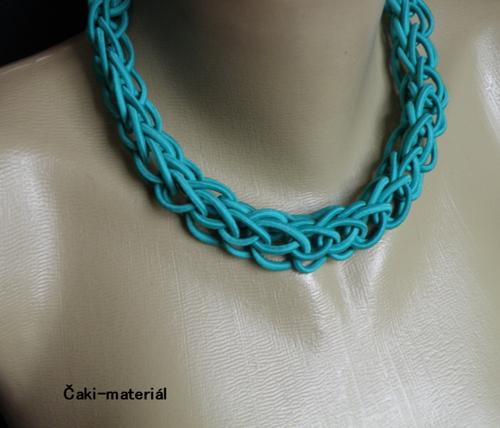 Náhrdelník - Pletené zdobení