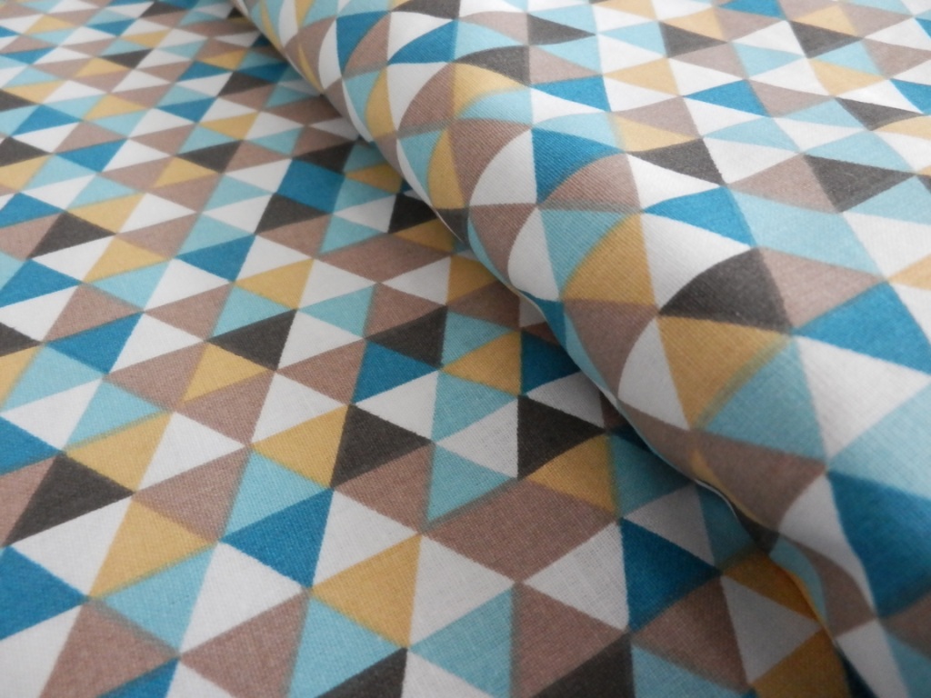 trojúhelníky tyrkysově-hořčicové