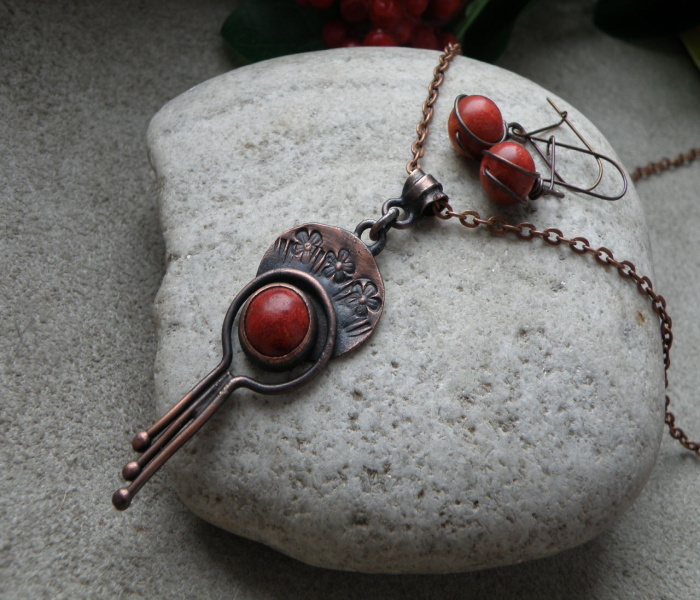 Souprava -- korálová