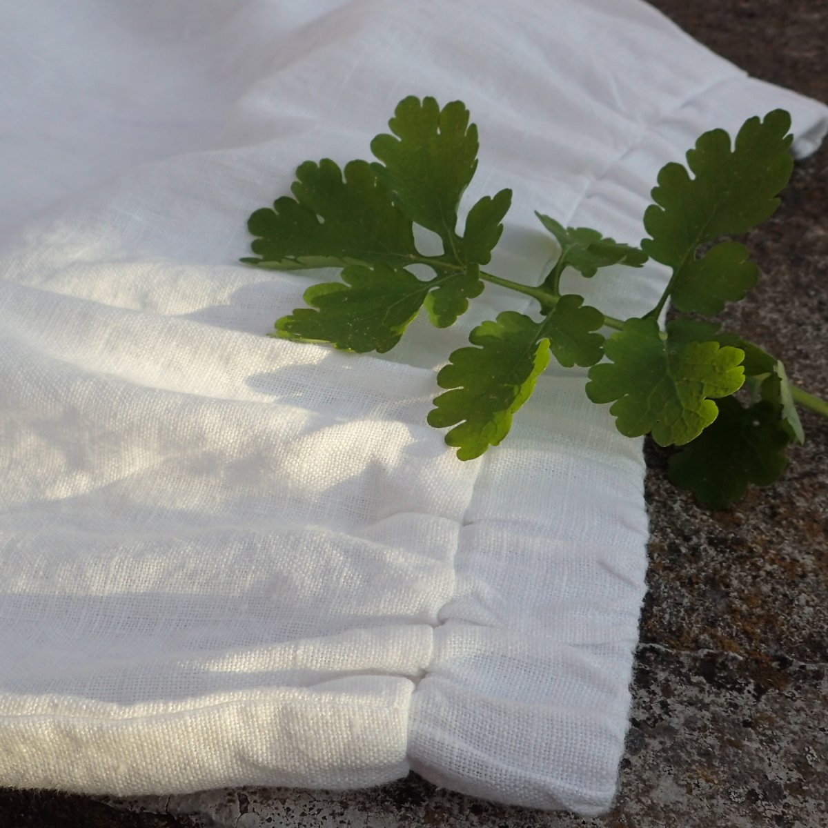 Sukně bílá lněná