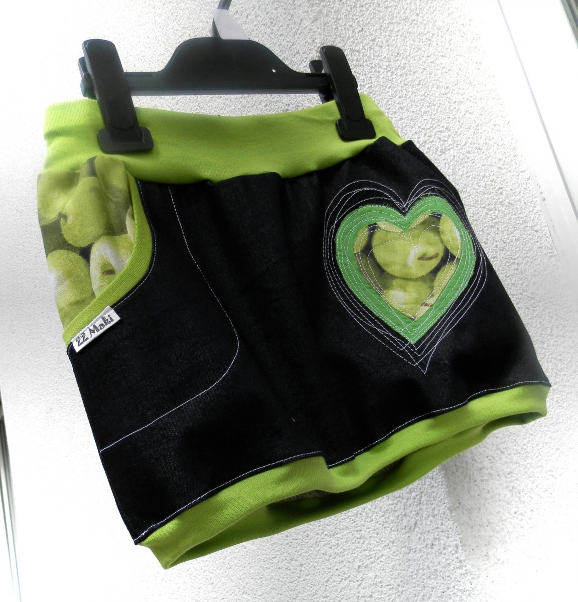 sukně balonová 104/110/116 riflová se zelenou,srdce