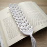 Macrame záložka do knihy.
