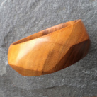Dřevěný náramek - ořešák