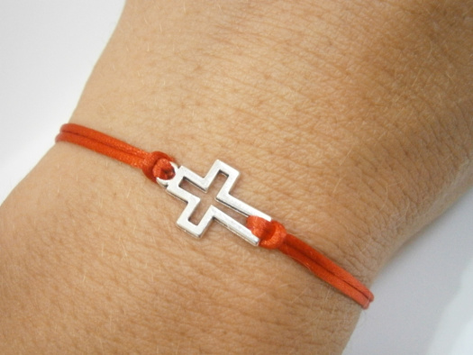 Ochranný náramek s křížkem (Kabbalah)
