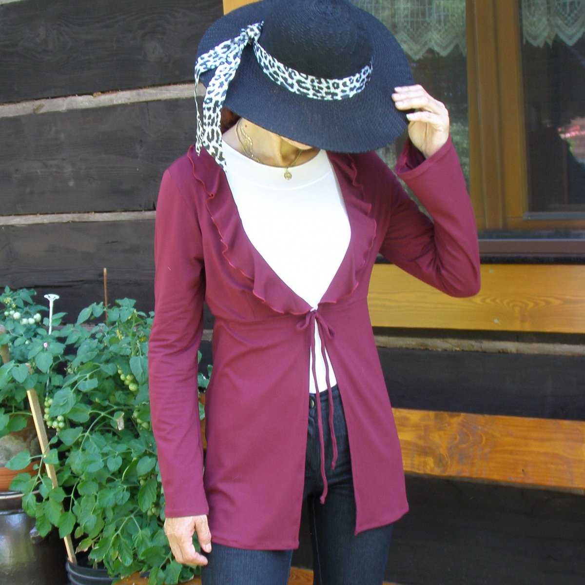 JARNÍ KABÁTEK V BARVĚ BORDÓ