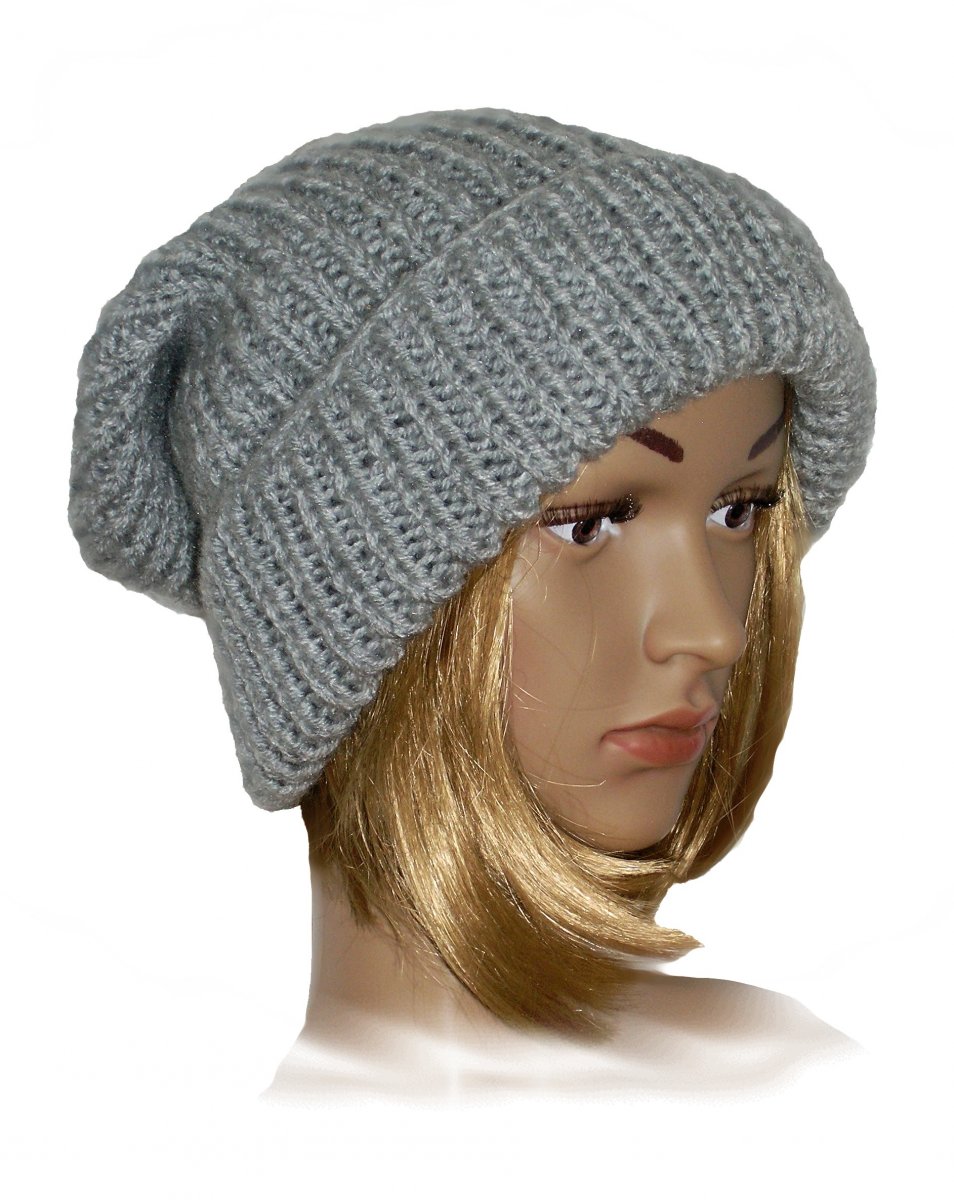 PLETENÁ  DLOUHÁ ČEPICE