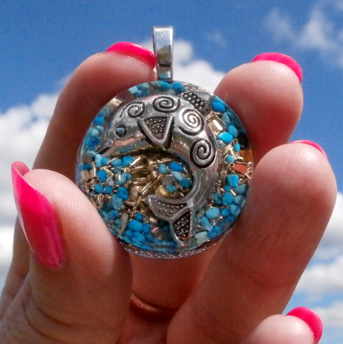 Orgonit- *Delfín v laguně*,1