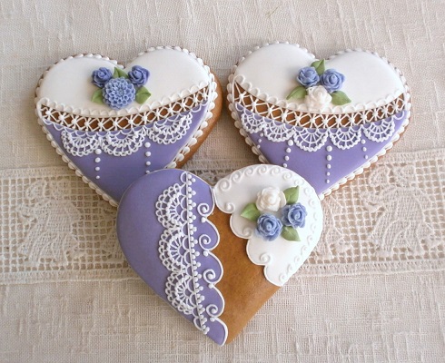 Perníkové srdíčko s květinou