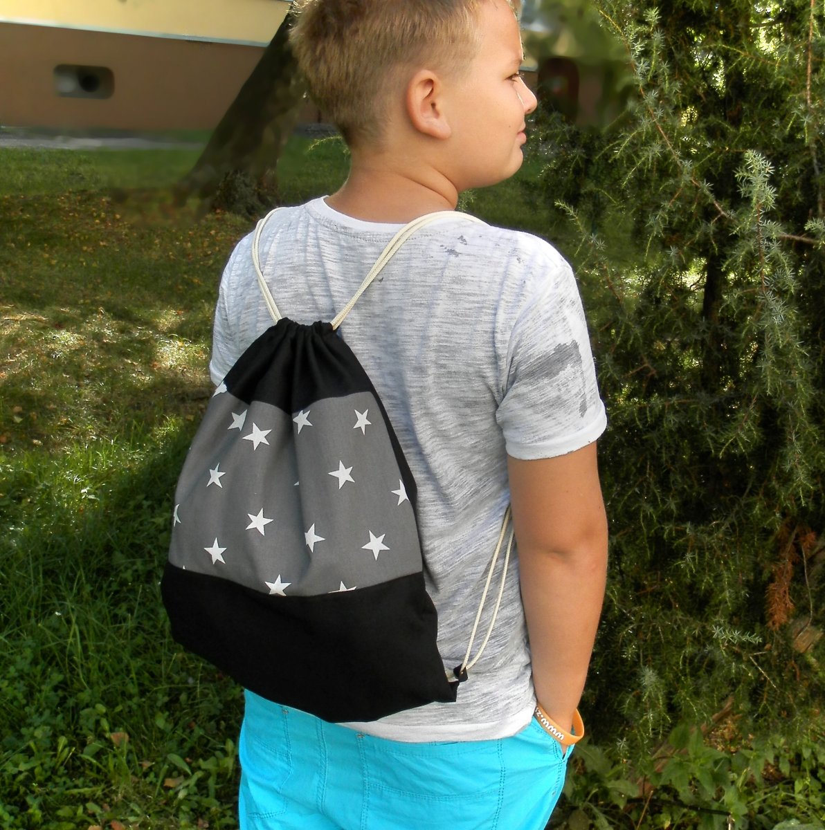 batoh...pytlík....vak....hvězdy šedé s černou