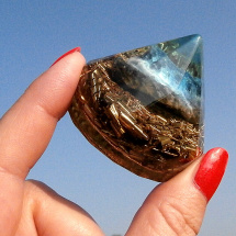 Diamant se Sodalitem pro komunikaci