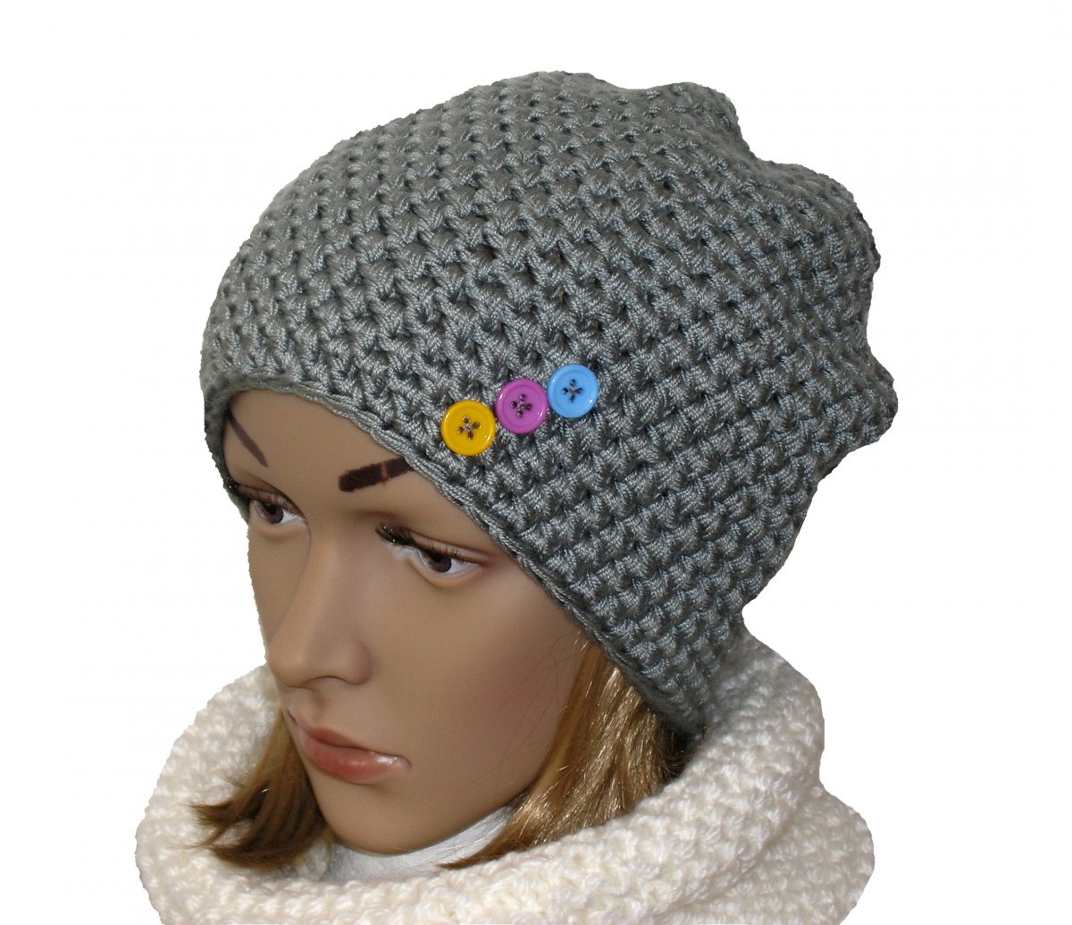 HÁČKOVANÁ ČEPICE - HUČKA