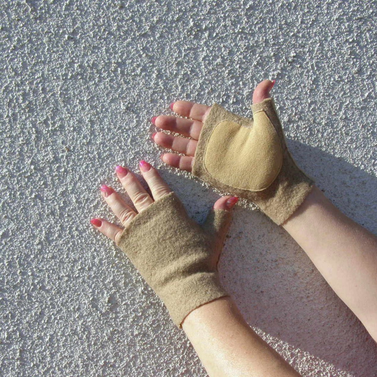 Návleky krátké - béžové tlapky s kůží